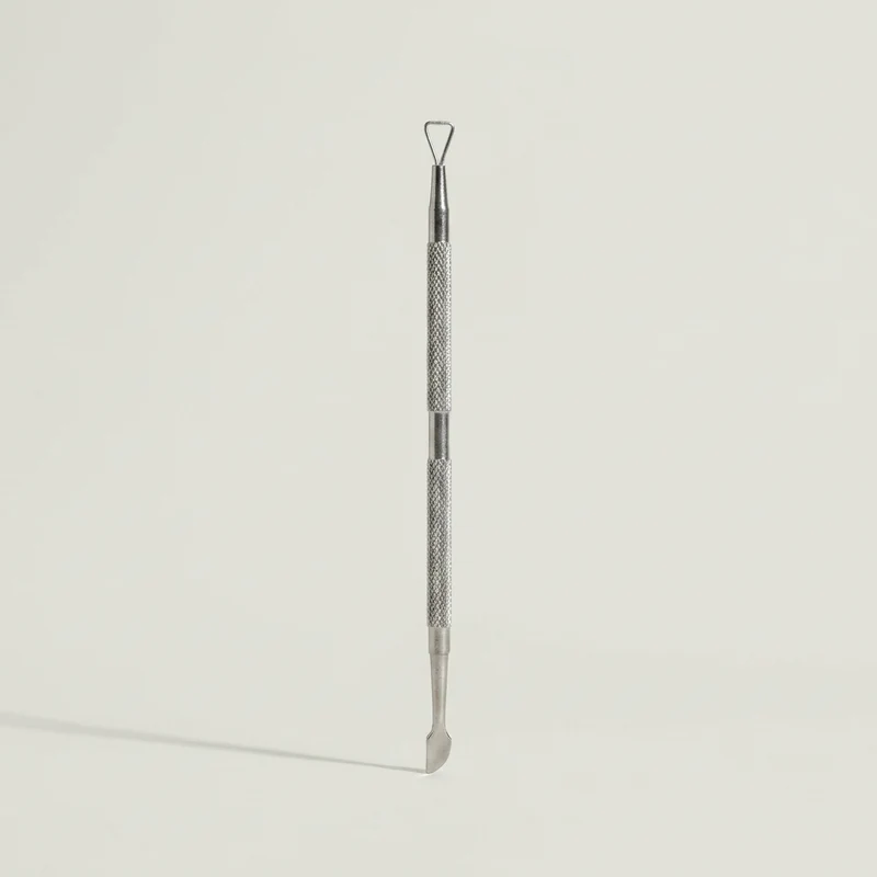 Double embout pousse cuticule-racloir