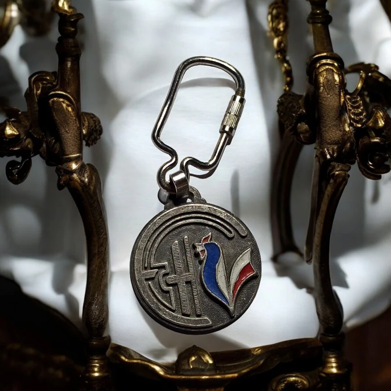 Porte-clés ancien Fédération Sportive France médaillon métal tricolore vintage