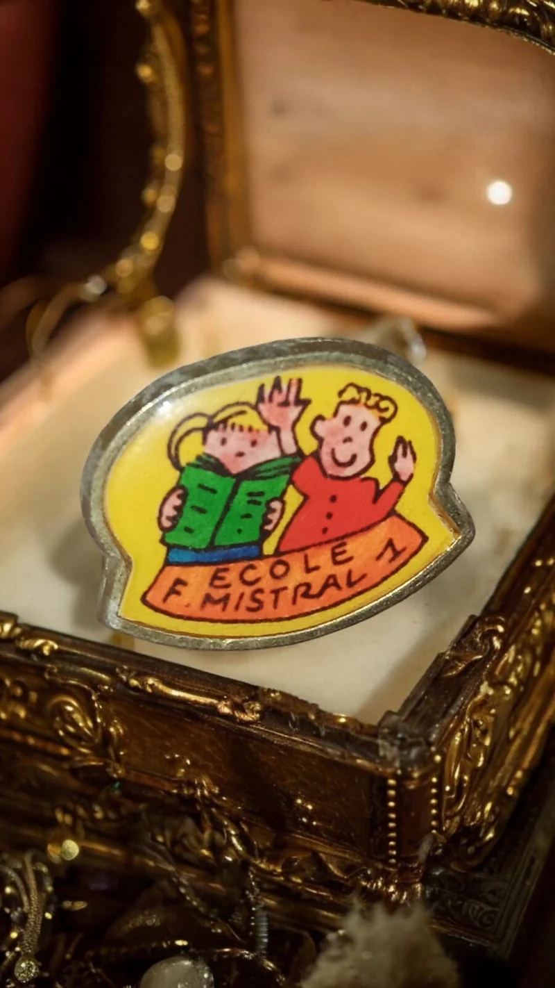 Pin's Vintage École Frédéric Mistral Marseille