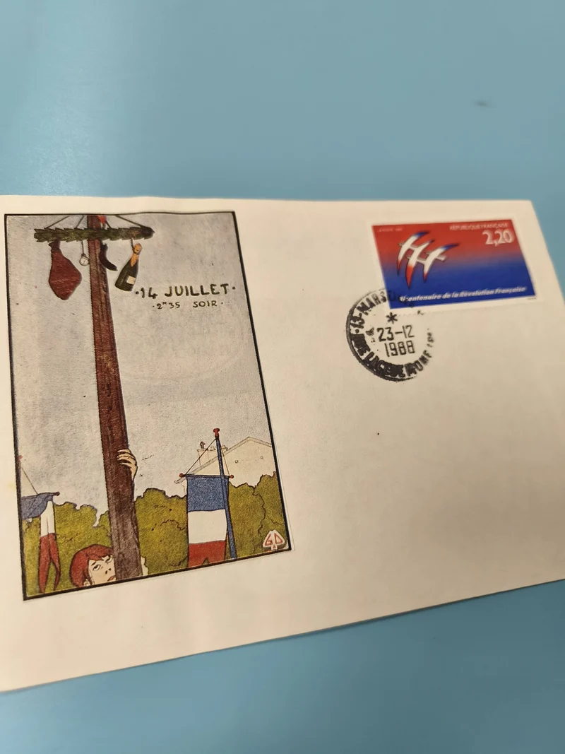 Enveloppe FDC timbre 2,20 République Française 14 juillet, illustration drapeau