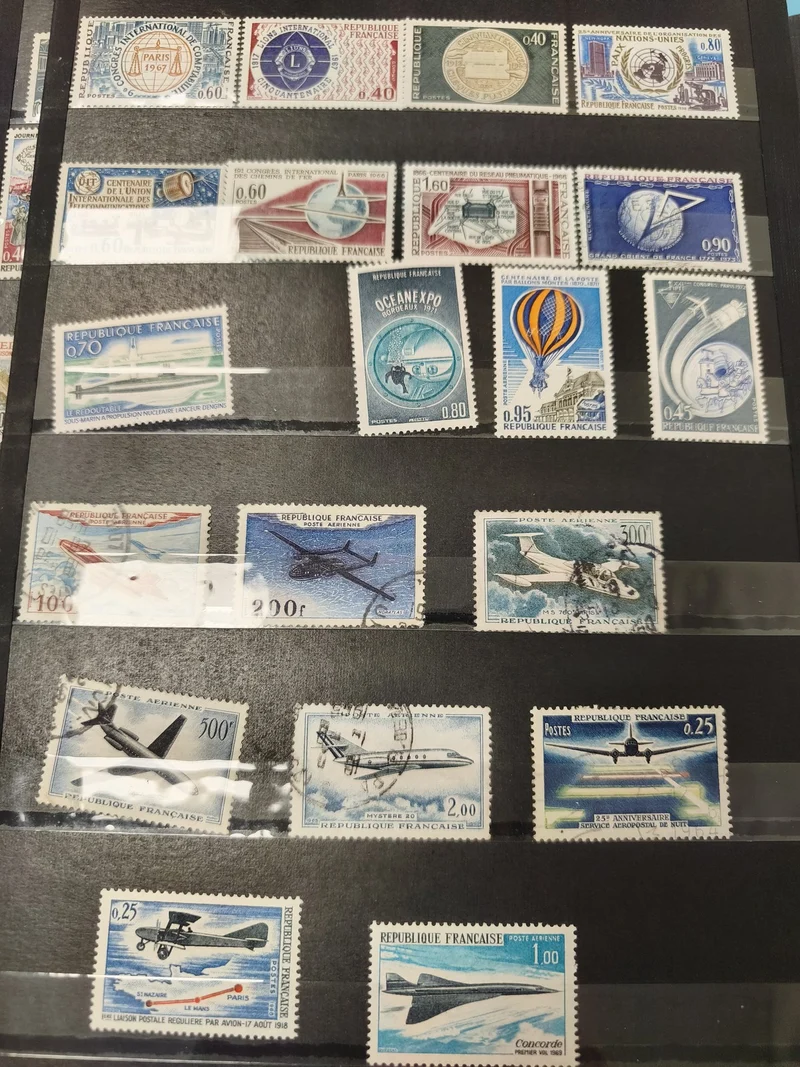 Lot anciens timbres oblitérés France aviation et aérospatiale collection vintage