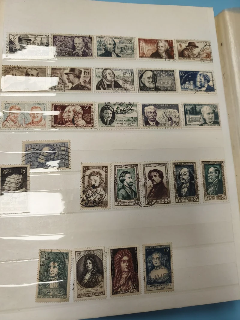 Lot anciens timbres oblitérés France portrait personnages historiques philatélie