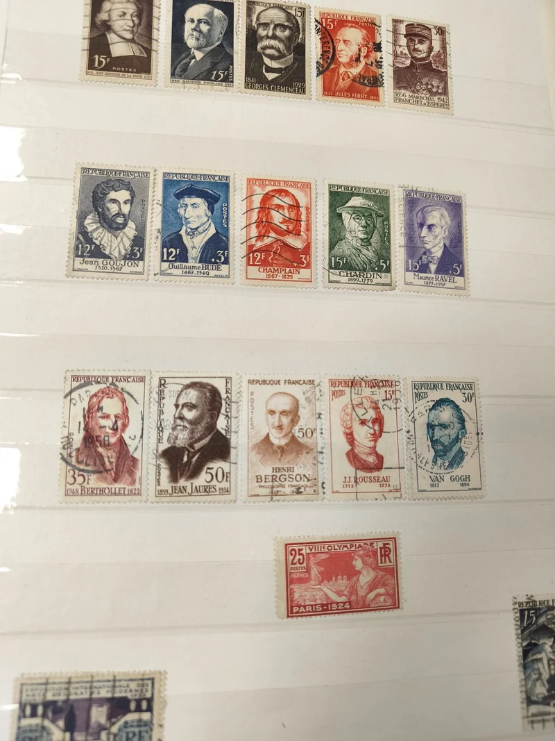 Lot anciens timbres oblitérés France personnages célèbres et thématiques variées