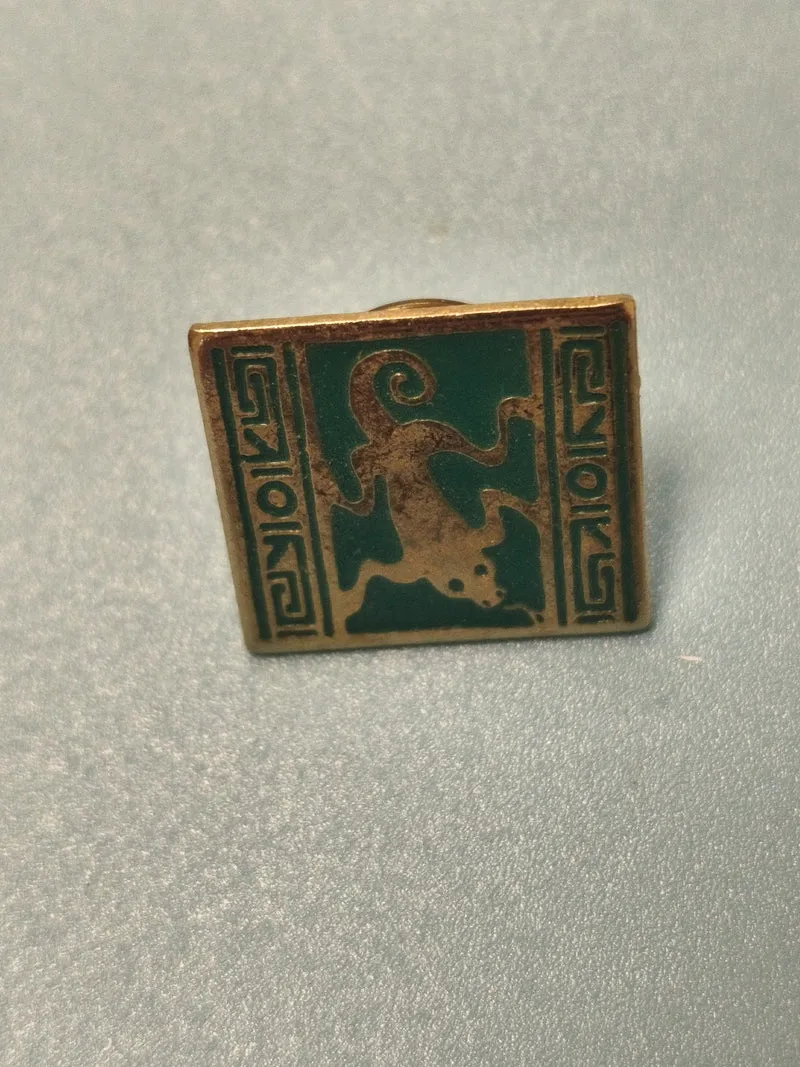 Vintage pin's carré motif singe style art déco vert doré collection