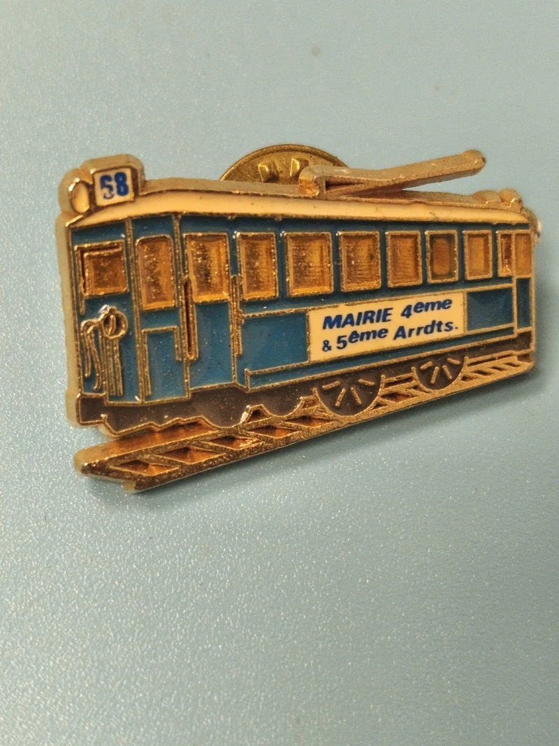 Pin's vintage tramway bleu Mairie Marseille 4e 5e arrondissements collection
