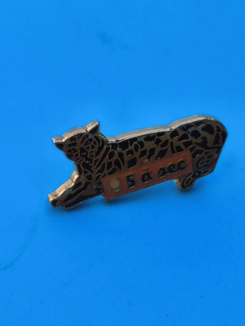Vintage pin's publicitaire 5 à sec léopard émaillé collection rétro