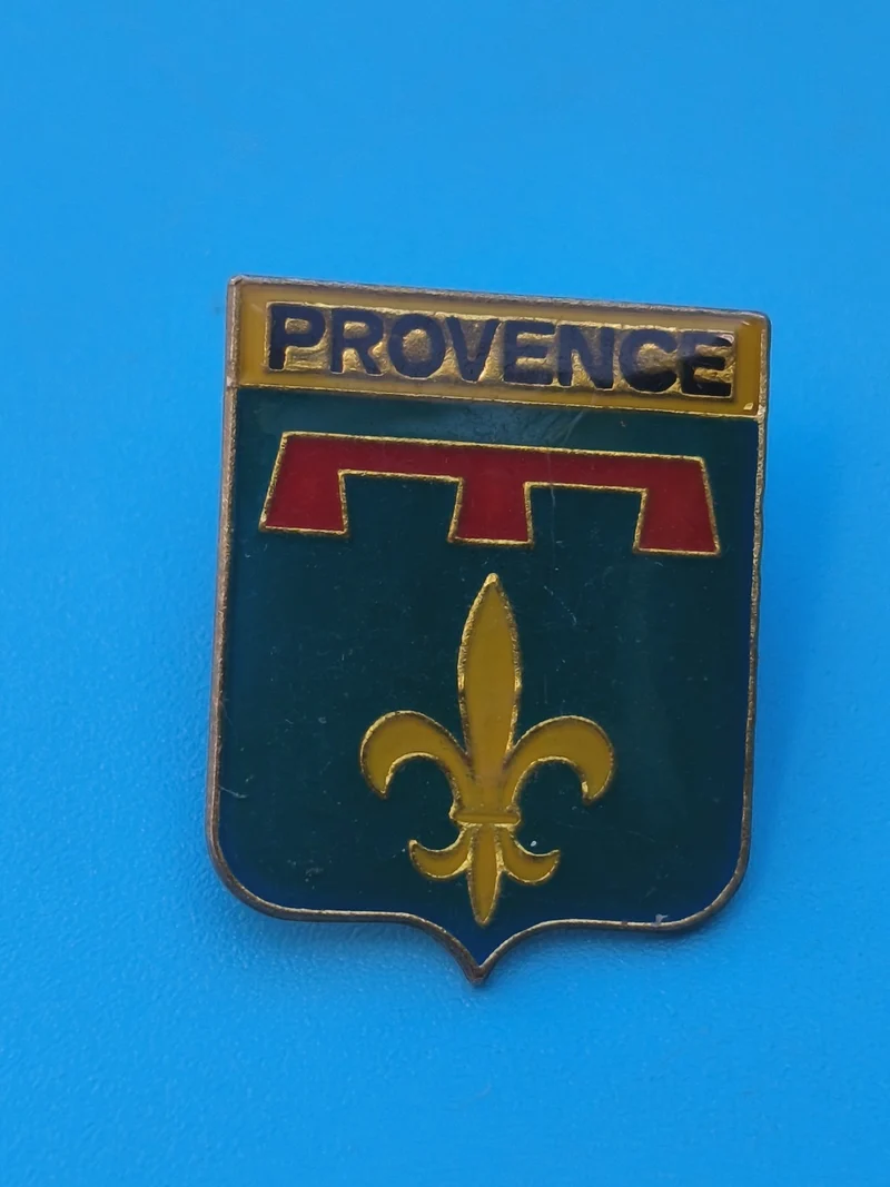 Vintage pin's blason Provence émaillé, écusson fleur de lys, collection (Ref 8)