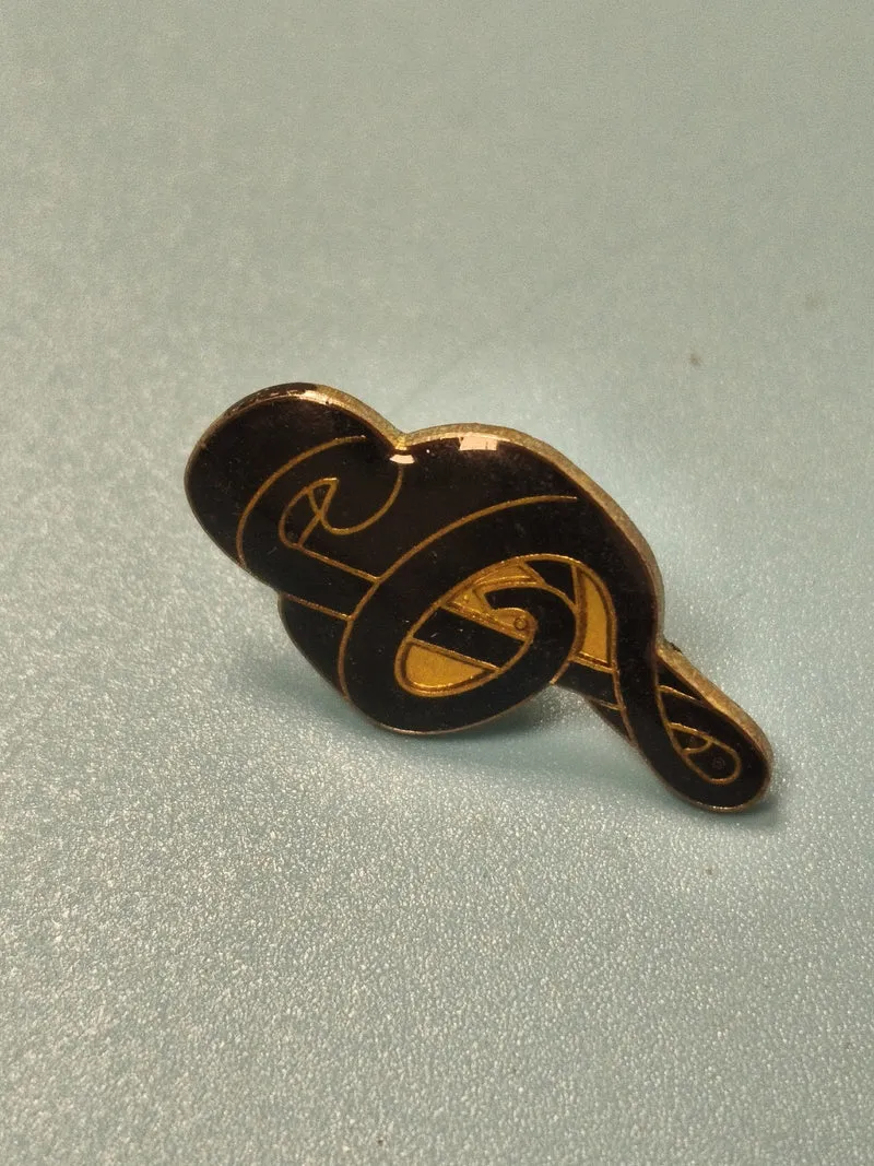 Vintage pin's musique clé de sol noire et dorée collection rétro (Ref 8)