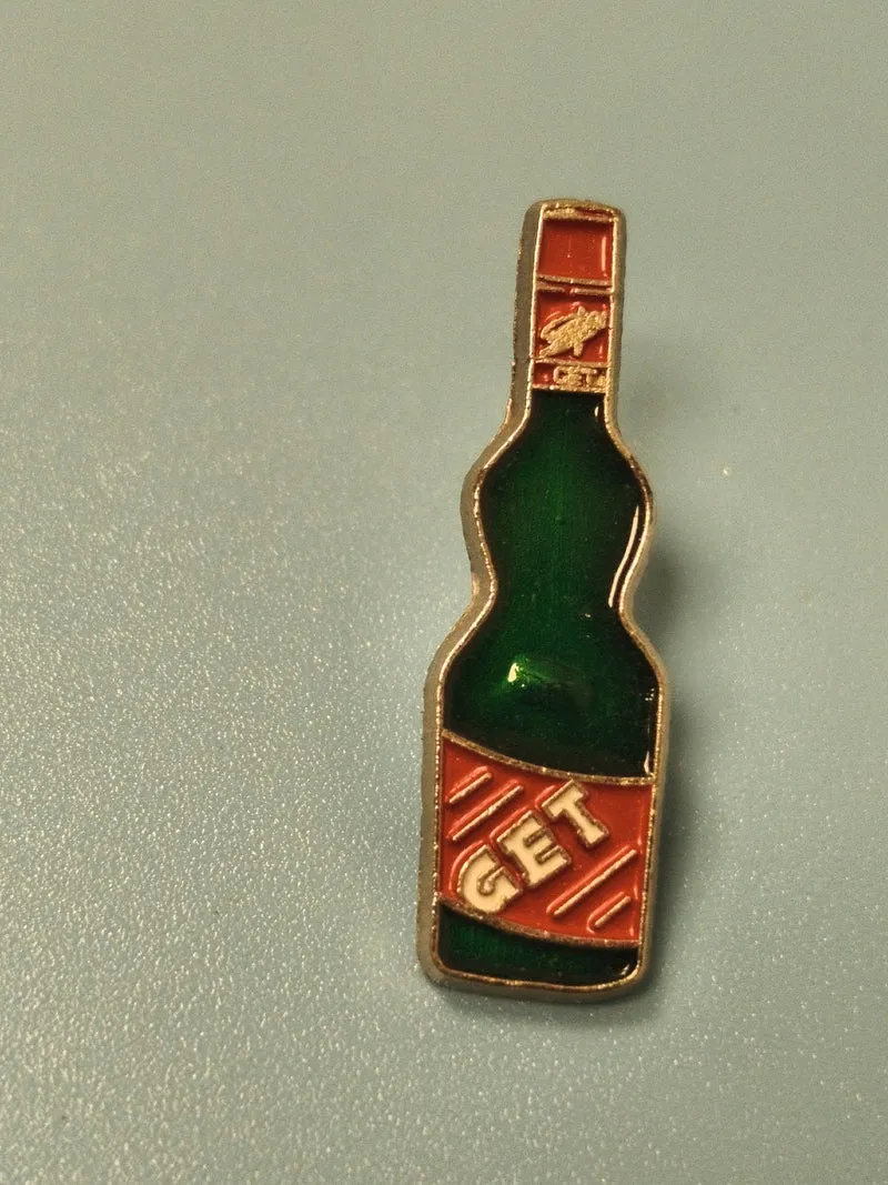 Vintage pin's bouteille GET publicitaire émaillé vert rouge collection rare
