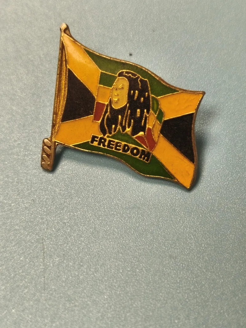 Vintage pin's drapeau Jamaïque Freedom Bob Marley reggae collector