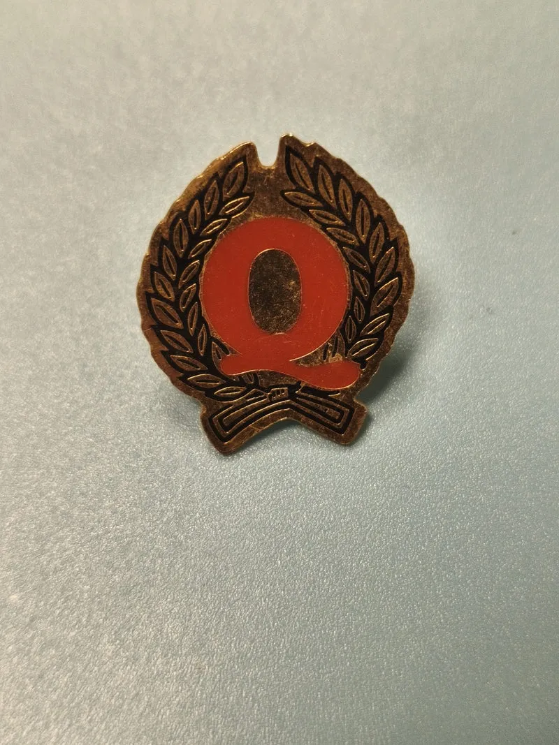 Vintage pin's Quick ancien insigne laurier rouge collection fast-food rare