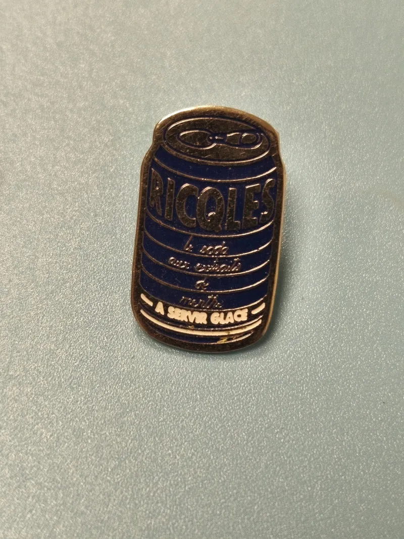 Vintage pin's Ricqlès canette bleu collection soda ancien publicité