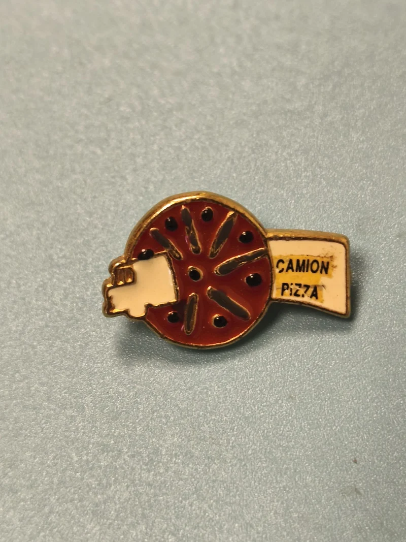 Vintage pin's camion pizza émaillé ? Forme pizza, collection food truck rétro