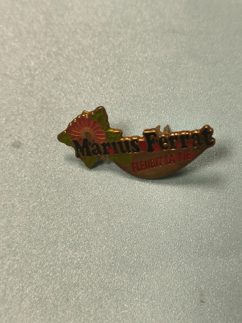 Vintage pin's Marius Ferrat fleur émaillée collection publicitaire rare