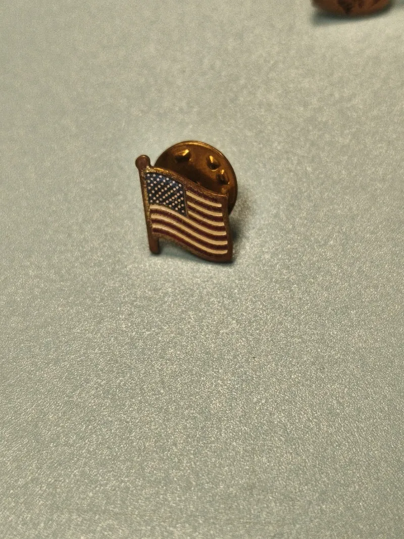 Vintage pin's drapeau USA émaillé ? Collection patriotique ancien (Ref 12)