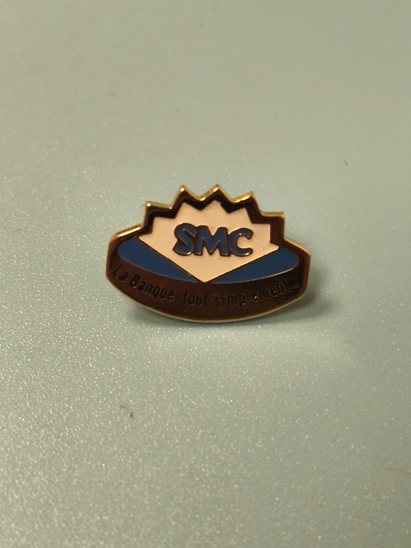 Vintage pin's SMC banque bleu doré collection badge ancien (Ref 13)