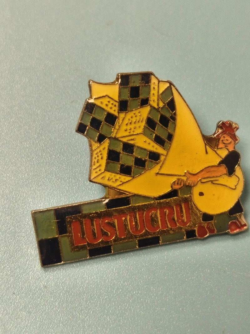 Pin's vintage Lustucru personnage émaillé publicitaire ancien collection Ref 14