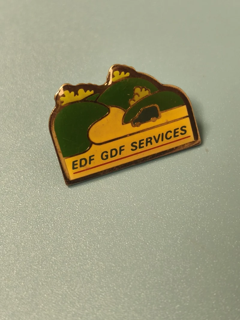 Vintage pin's EDF GDF Services paysage émaillé collection énergie ancien