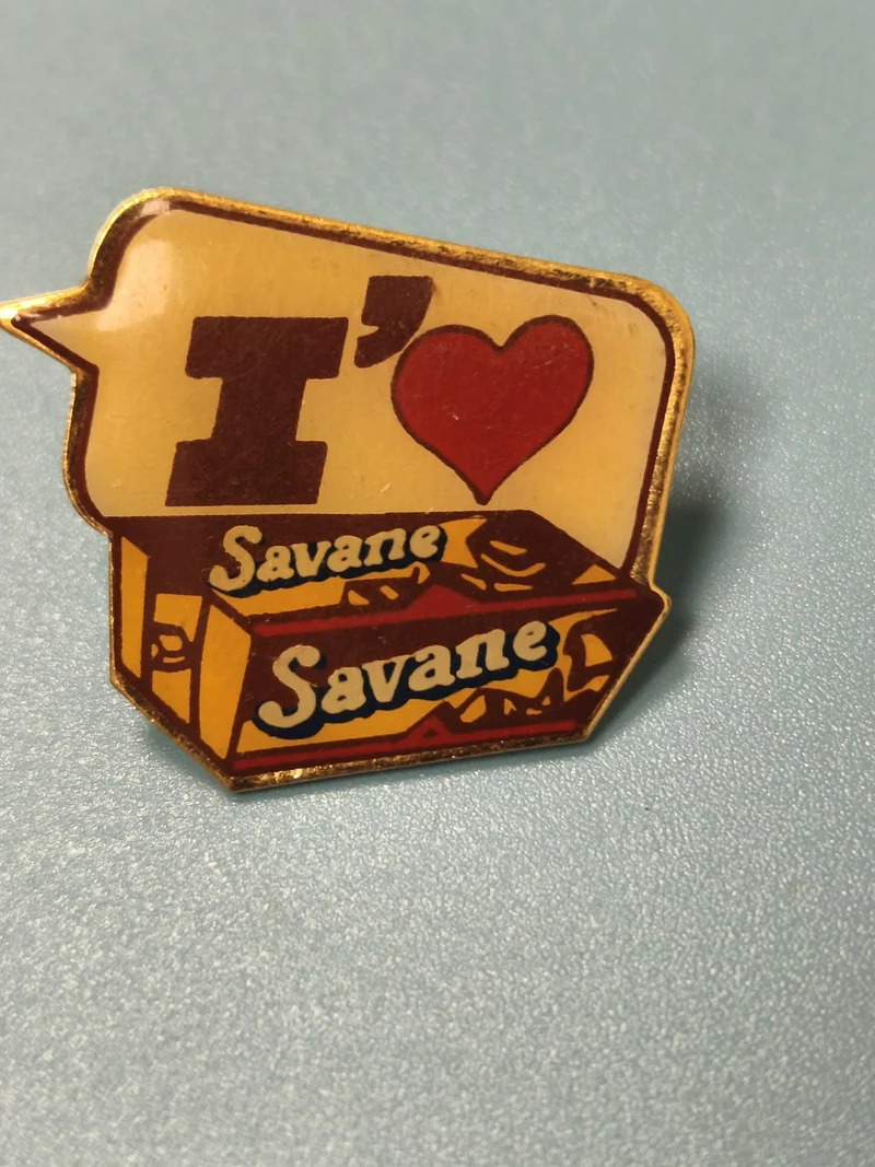 Pin's vintage Savane gâteau I Love, collector publicitaire ancien rétro