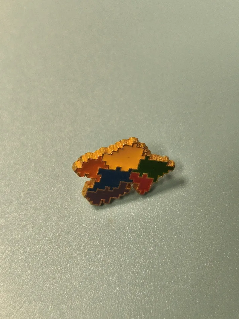 Pin's vintage région PACA multicolore, forme carte, collection (Ref 14)