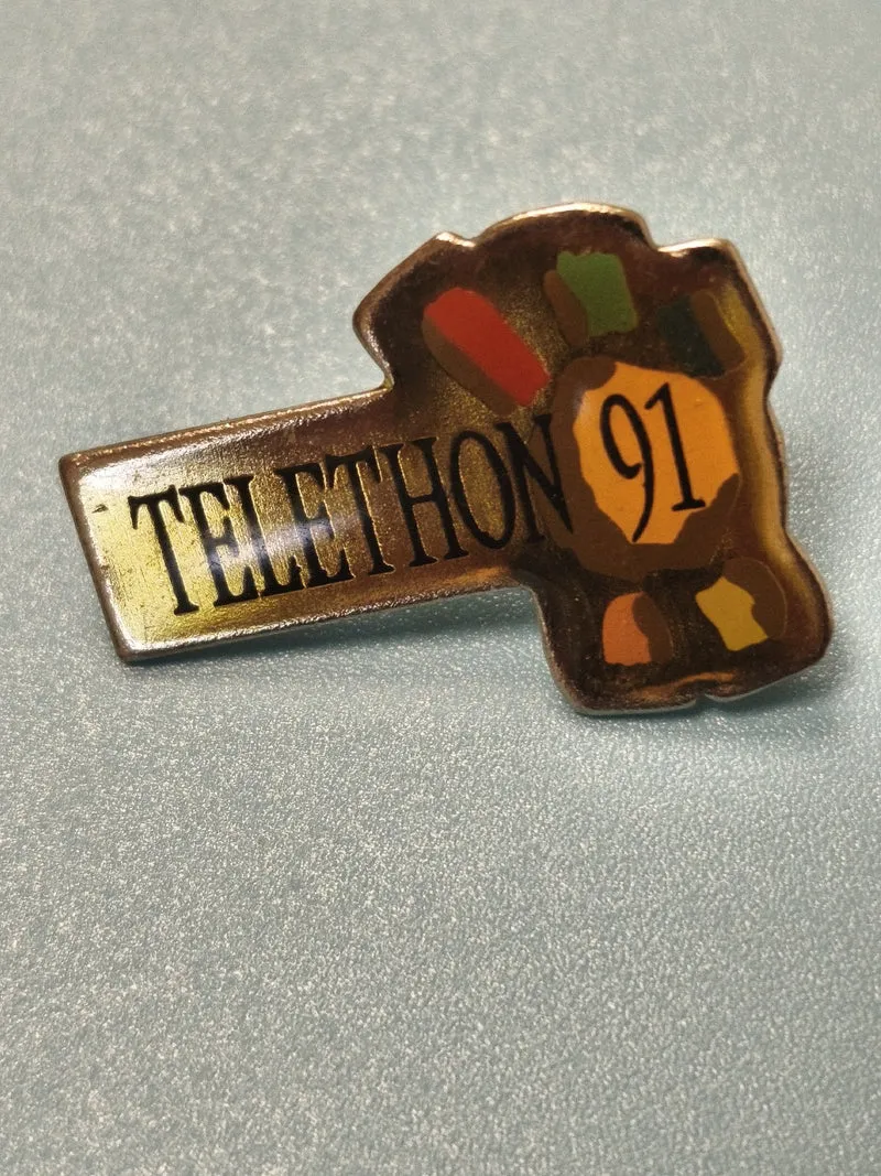 Pin's vintage Téléthon 91 main colorée, collection années 90 (Ref 15)