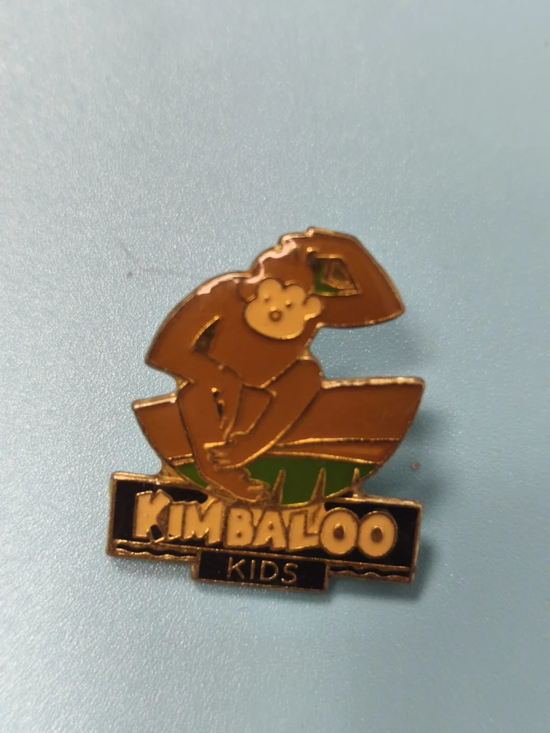 Vintage pin's Kim Baloo Kids singe émaillé collection badge ancien
