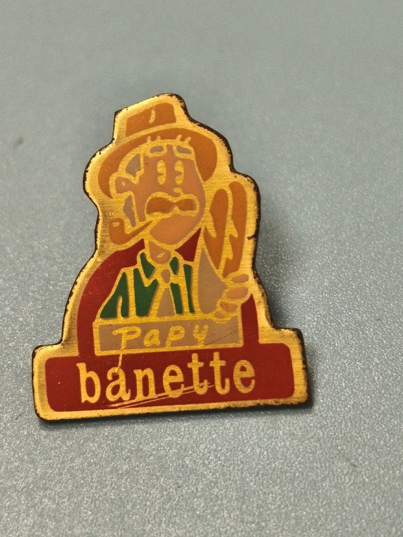 Vintage pin's Banette Papy boulanger émaillé, collection publicitaire rare