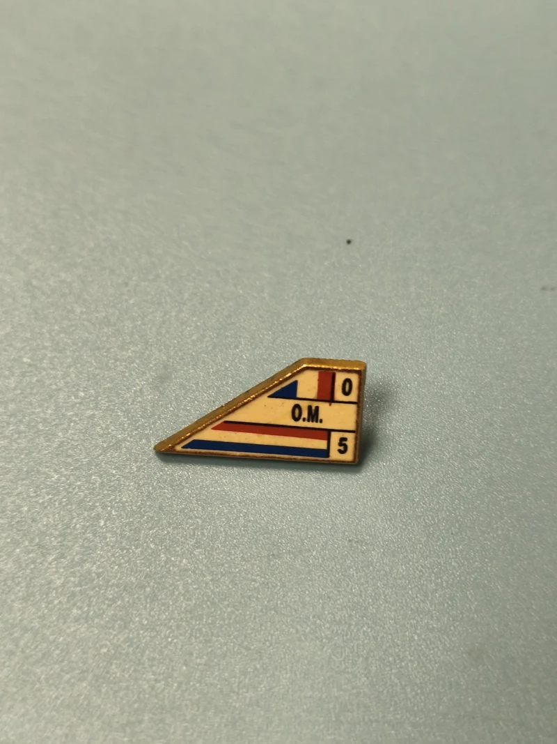 Vintage pin's Olympique de Marseille OM score 5-0 tricolore collection