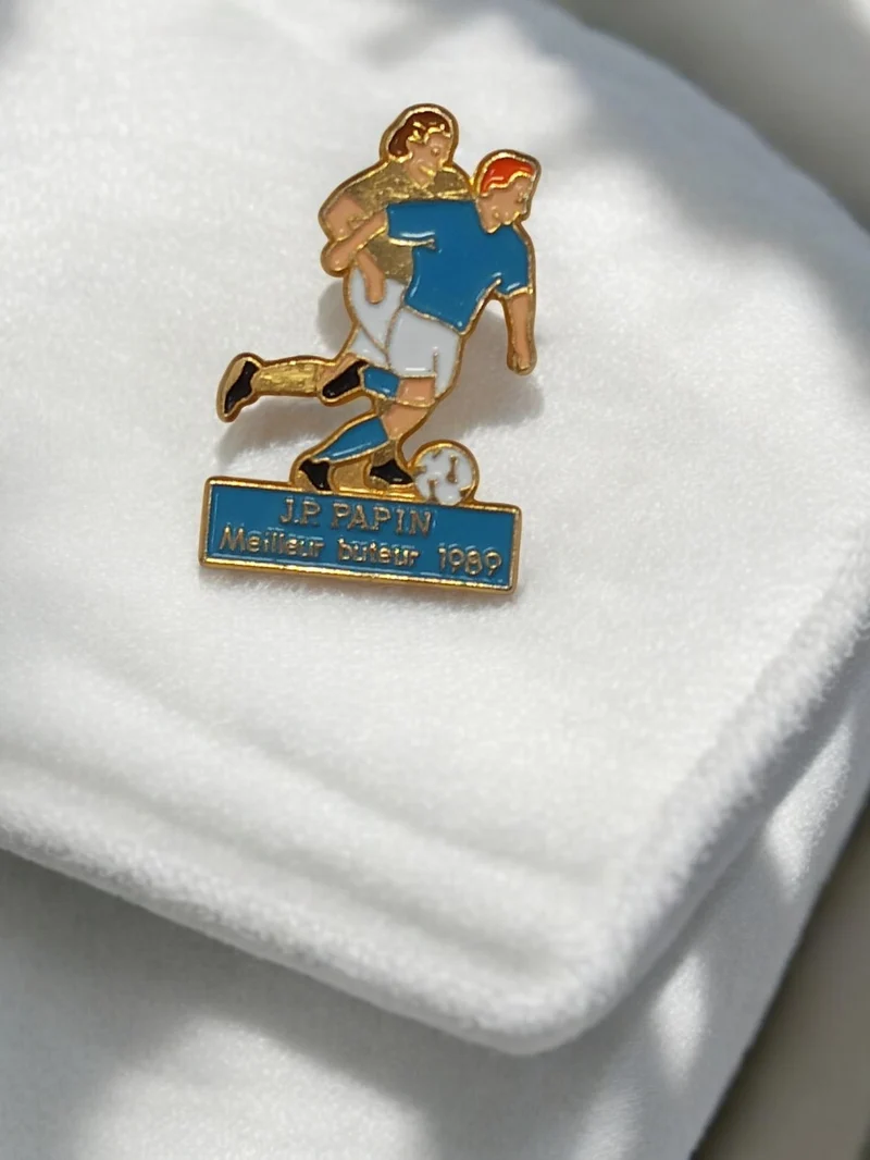 Pin's vintage J.P. Papin OM 1989 football rétro Olympique Marseille