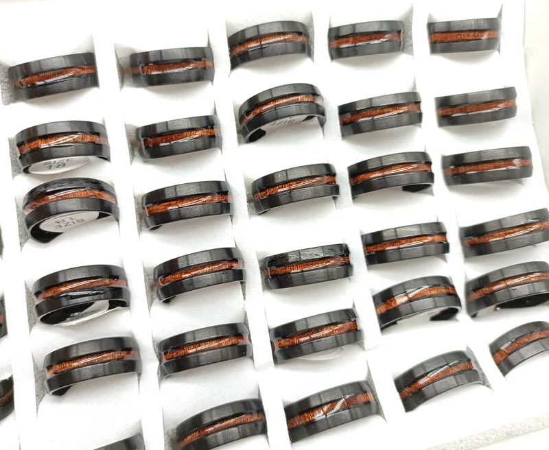 Bague en bois fine black