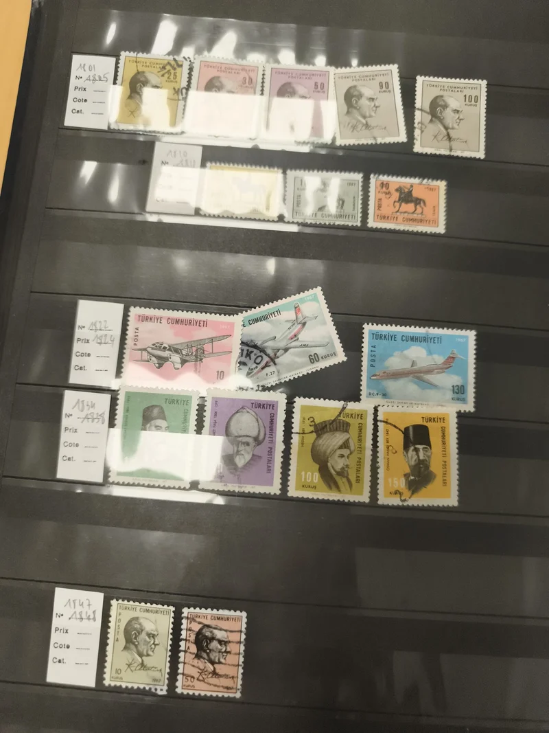 Timbres Turquie Cumhuriyeti lot, personnages avions animaux, philatélie
