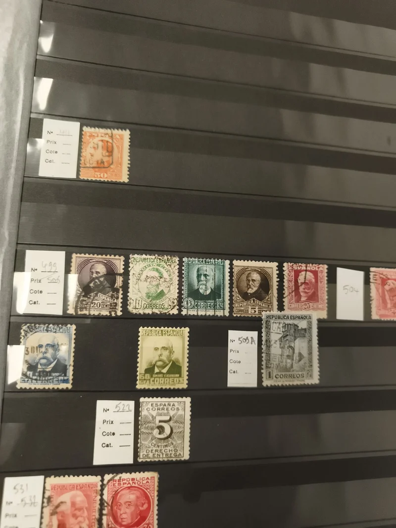 Timbres Espagne anciens oblitérés, figures historiques, République, philatélie