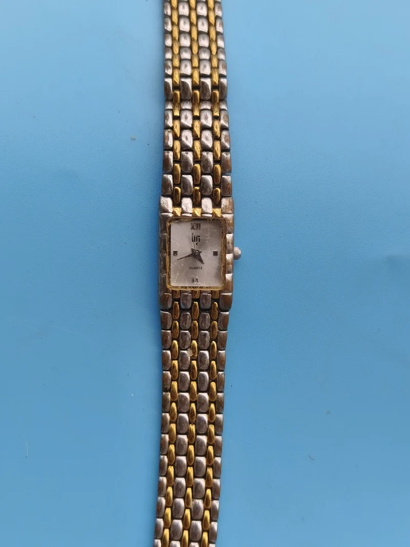 Montre Lip pour femme, montre-bracelet élégante, marque française, occasion