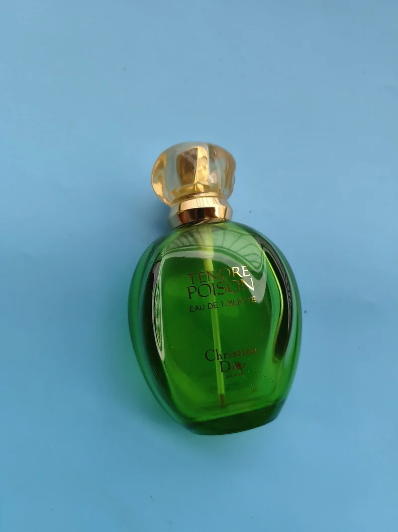 Flacon parfum ancien vide rétro décoratif collection vintage objet verrerie