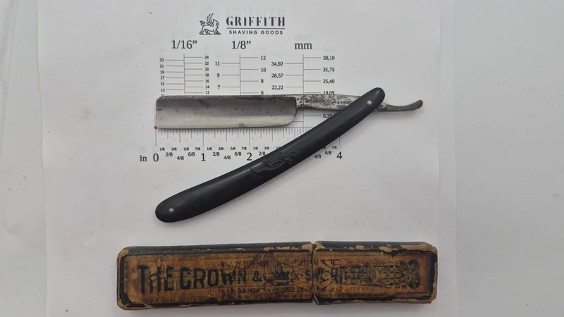 Vintage Era Crown & Sword German Razor for Restoration