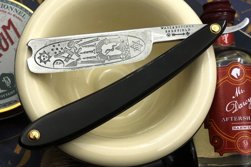 Wade & Butcher 7/8 Masonic Etched Blade Fully Restored Horn Scaled Sheffield Straight Razor - Shave Ready