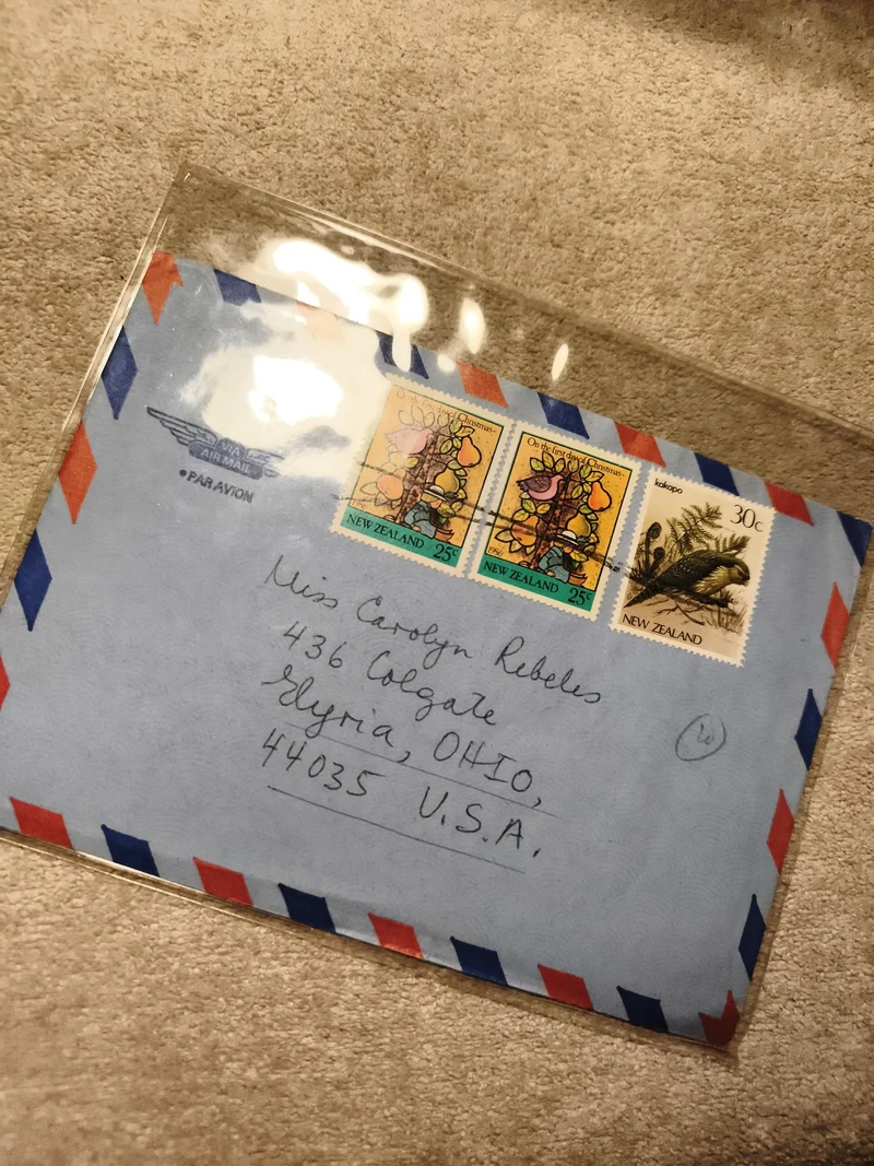 Lettre aérienne affranchie timbres Nouvelle-Zélande décor Noël kakapo Philatélie