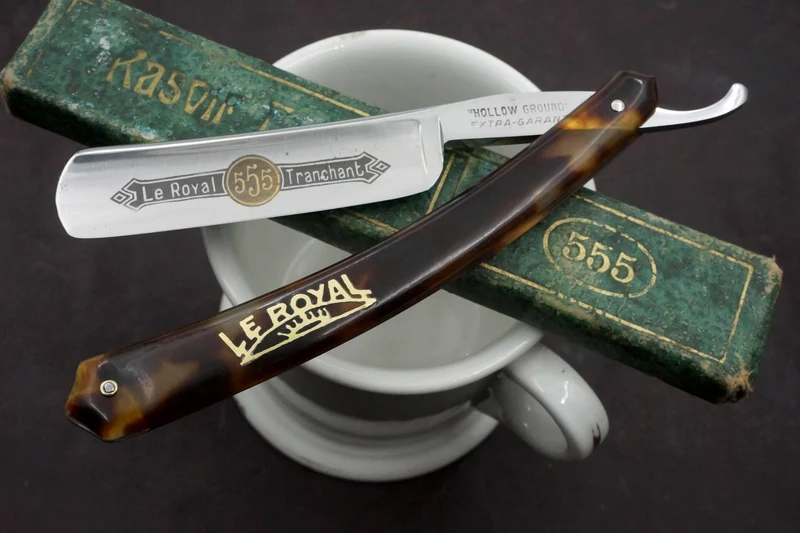 "Le Royal Tranchant" 13/16 Etched Blade - Excellent Restored Vintage French Straight Razor - Shave Ready