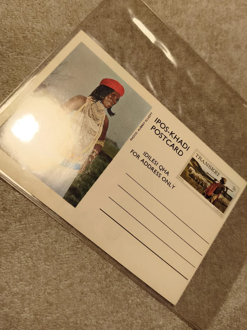 Carte postale Transkei IPOS-KHADI timbre 7c, photographie Aubrey Elliott, philat