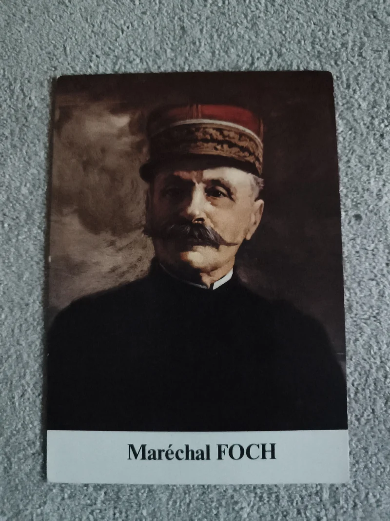 Carte postale Maréchal Foch portrait militaire philatélie illustration (Ref 27)