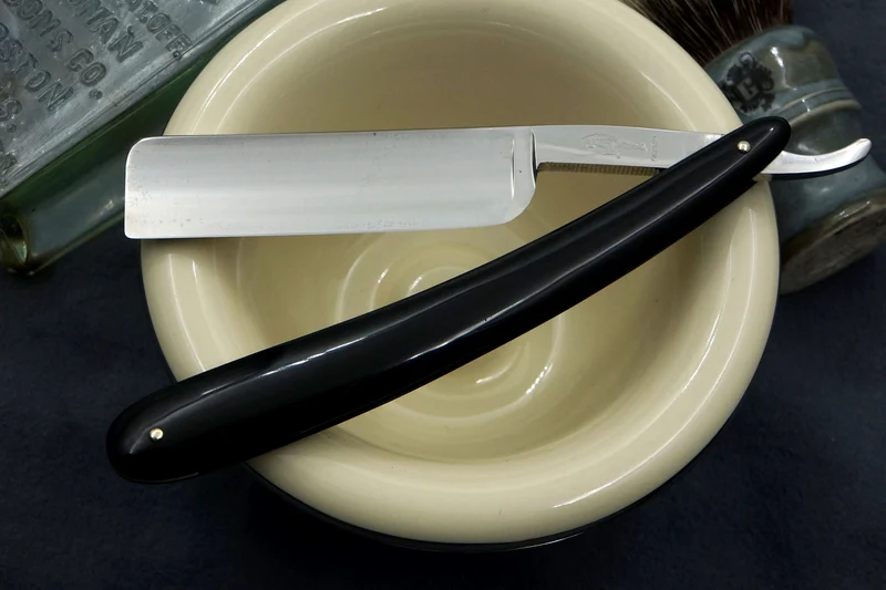 Ontario Cutlery - Near Pristine 6/8 Full Hollow Blade - American Vintage Straight Razor - Shave Ready