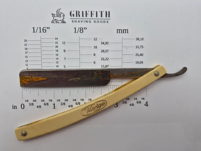 Vintage Wedge Razor for Restoration