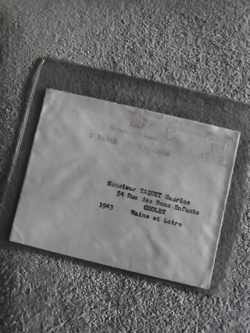 Lettre ancienne 1943 adressée Cholet Maine-et-Loire philatélie cachet Paris