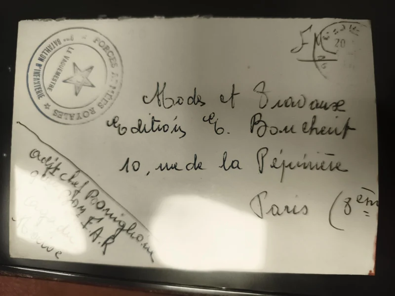Lettre militaire Forces Royales Timbre FM Paris philatélie cachet Bataillon