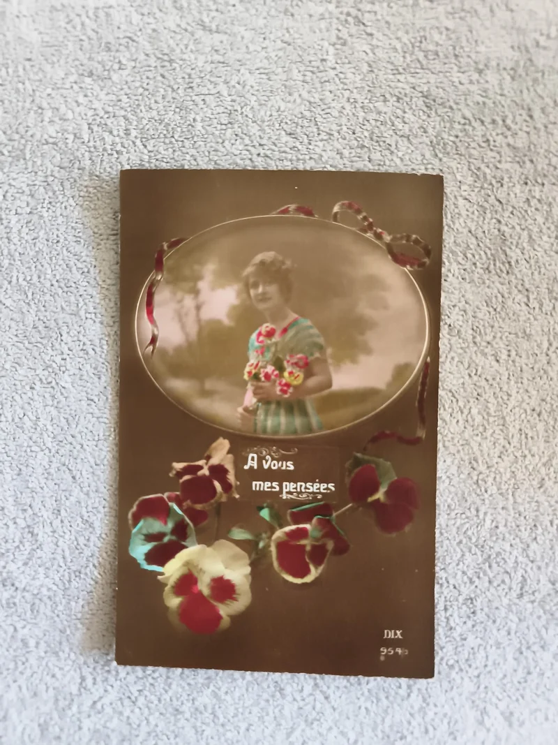 Carte postale ancienne illustrée pensée femme fleurs message CPA