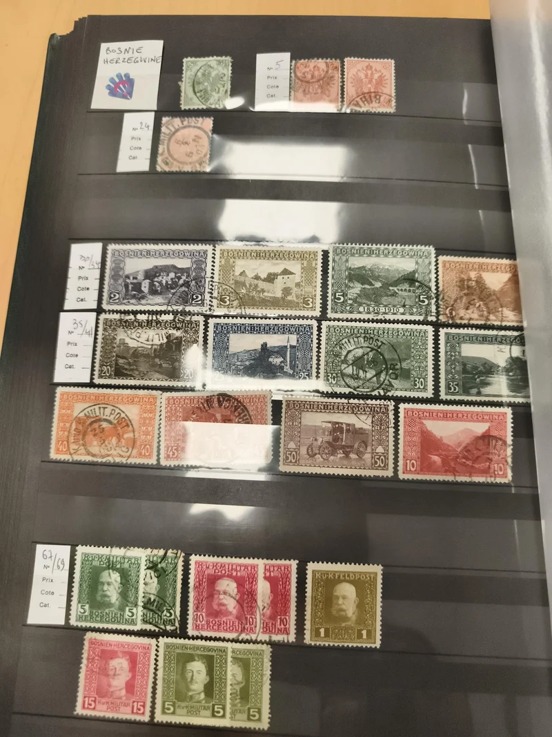 Timbres Bosnie Herzégovine anciens oblitérés et neufs, motifs historiques, lot p