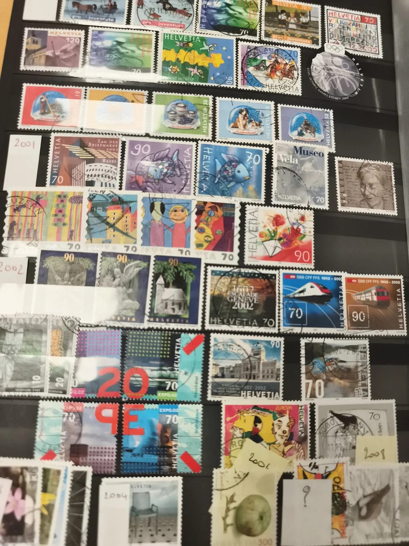 Timbres Suisse Helvetia oblitérés 2001-2004, motifs variés, philatélie thématiqu