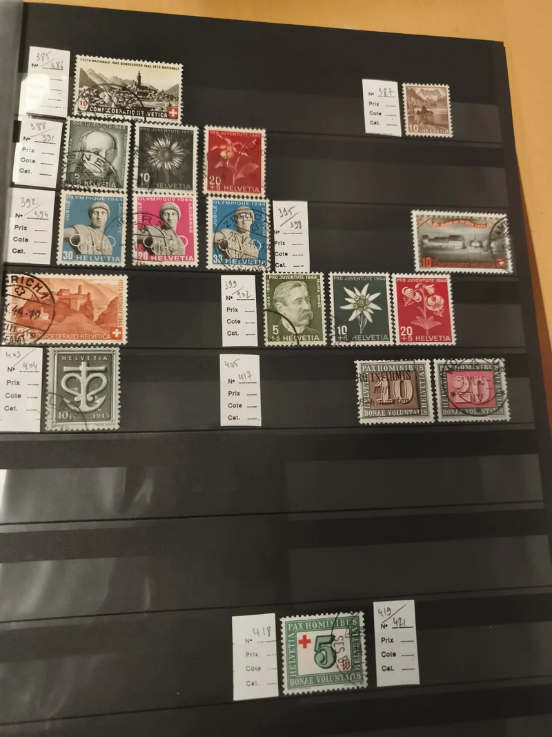 ** Timbres oblitérés Suisse Helvetia Pro Juventute Olympique Pax années 1940 phi
