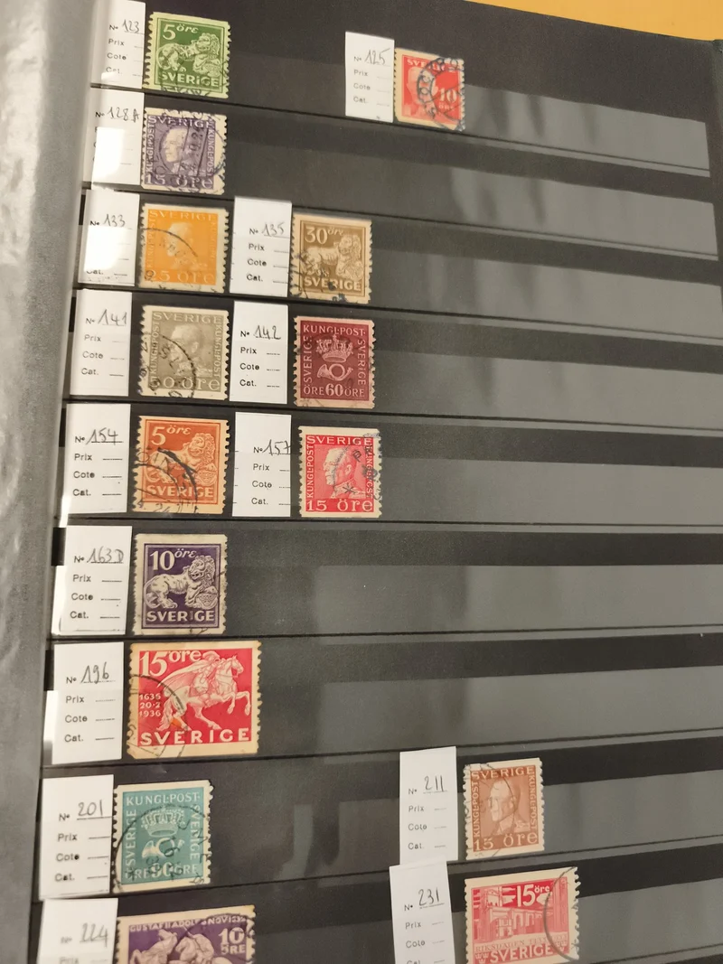 Timbres Suède anciens oblitérés, lot philatélie, motifs divers, couleurs variées
