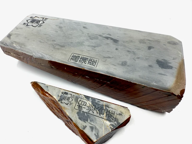 Shobudani Sunashi Suita Karasu Rare Japanese Natural Finishing Whetstone with Tomo Nagura